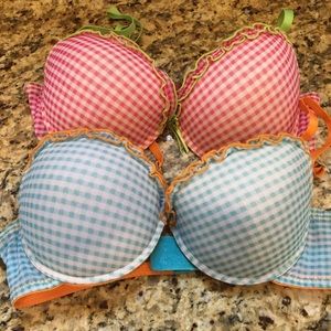 Two Honeydew Bras 36C